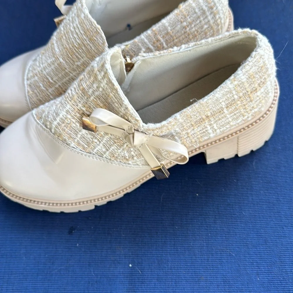 Dolce & Gabbana Cream Ankle Boots with Classic Design